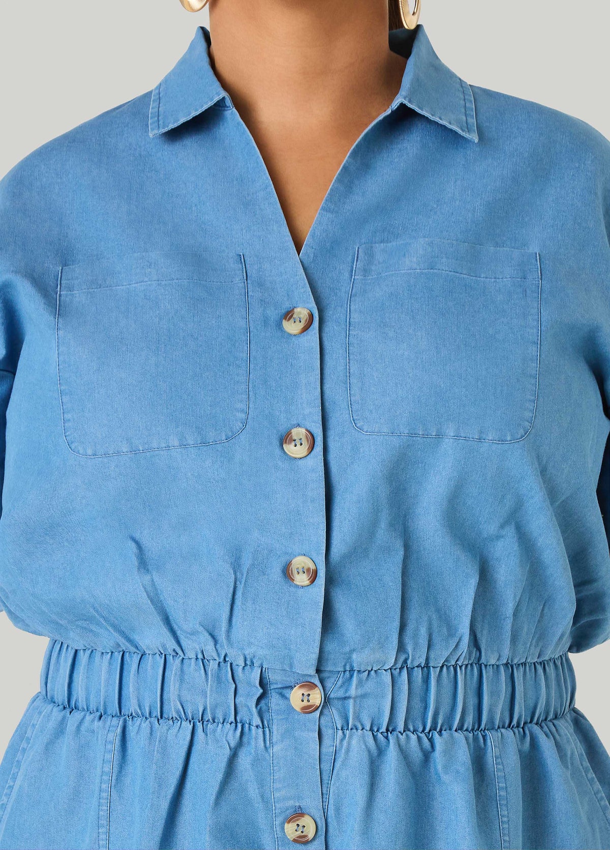 Mono de chambray con puños