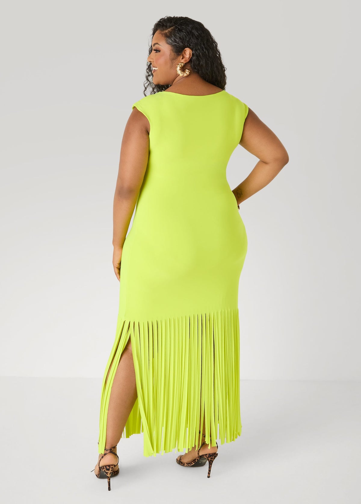 Vestido maxi de punto con flecos