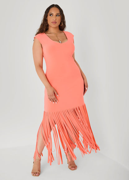 Vestido maxi con flecos