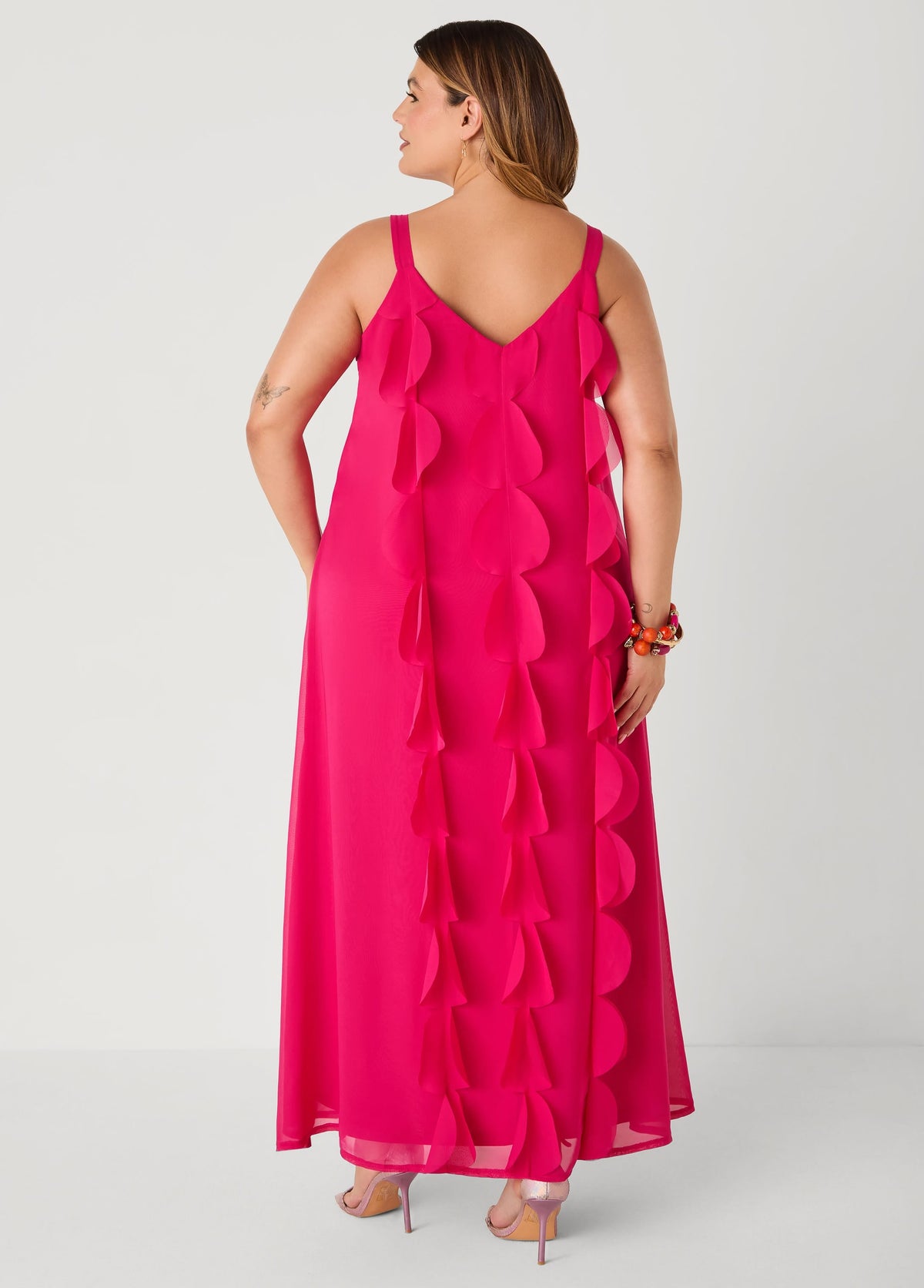 Vestido maxi con apliques