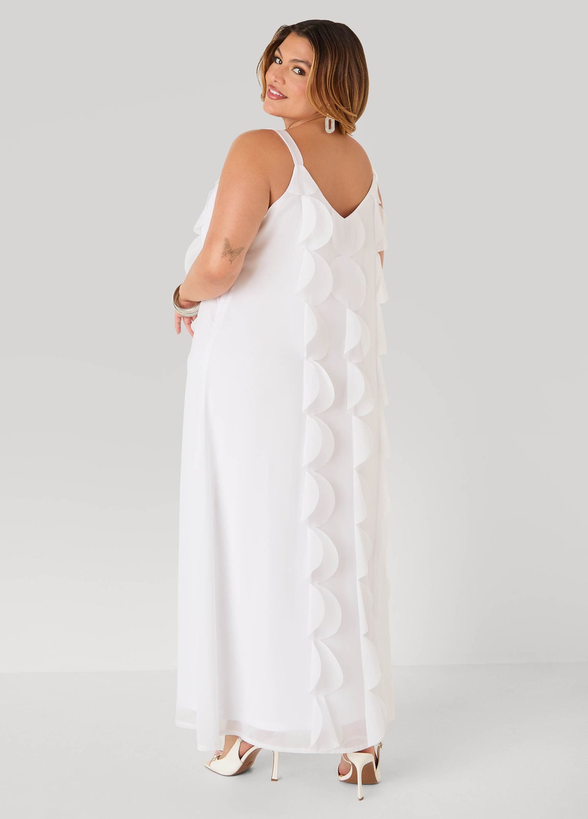 Vestido maxi con apliques
