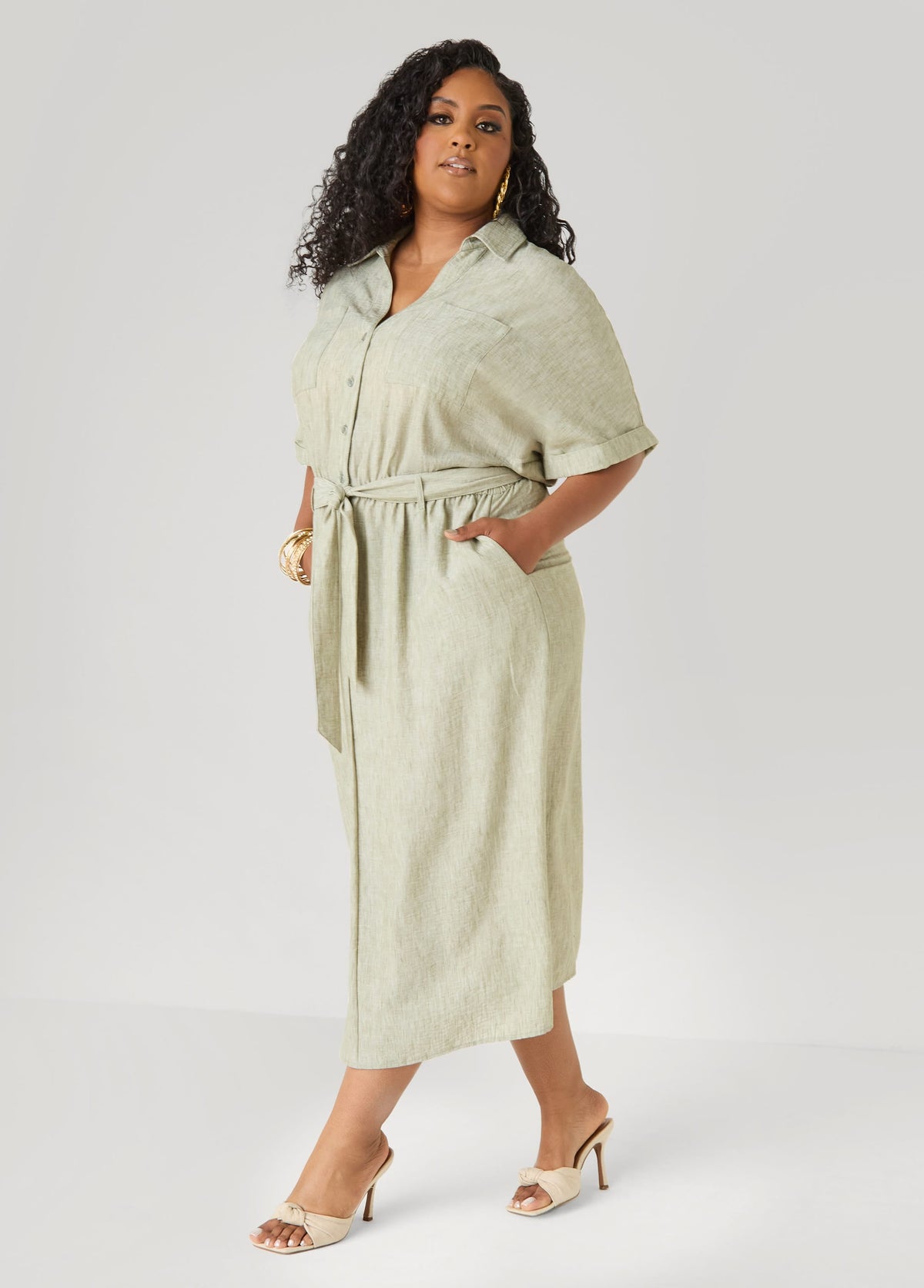 Vestido tipo camisa con cuello y lazo en la cintura