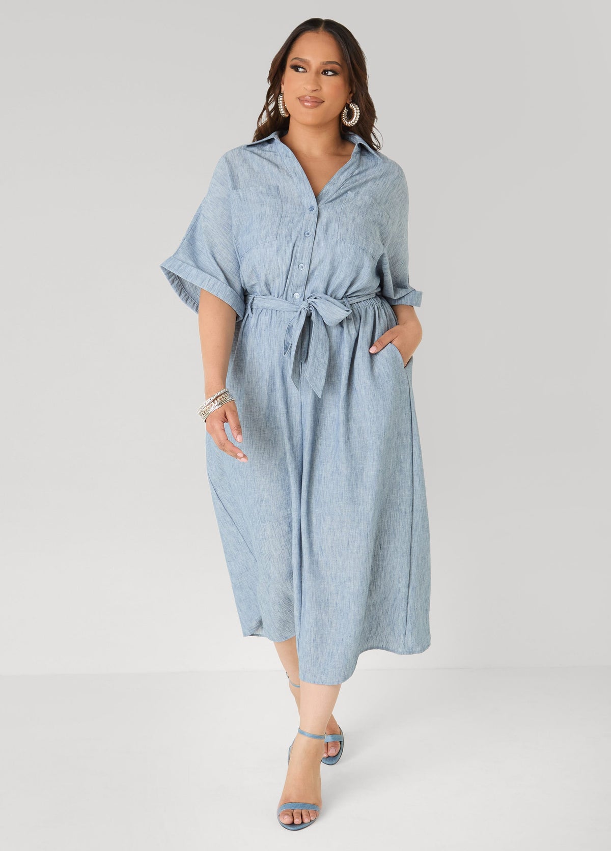Vestido tipo camisa con cuello y lazo en la cintura