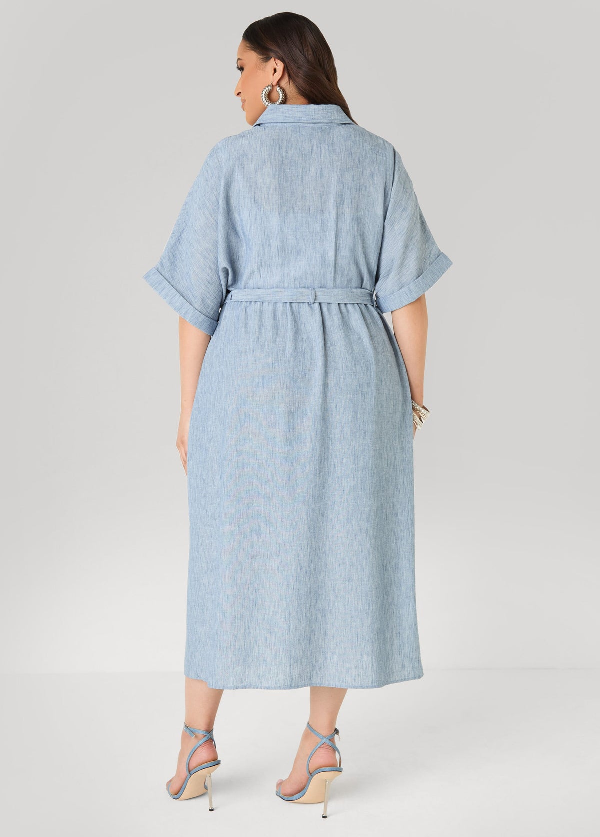 Vestido tipo camisa con cuello y lazo en la cintura