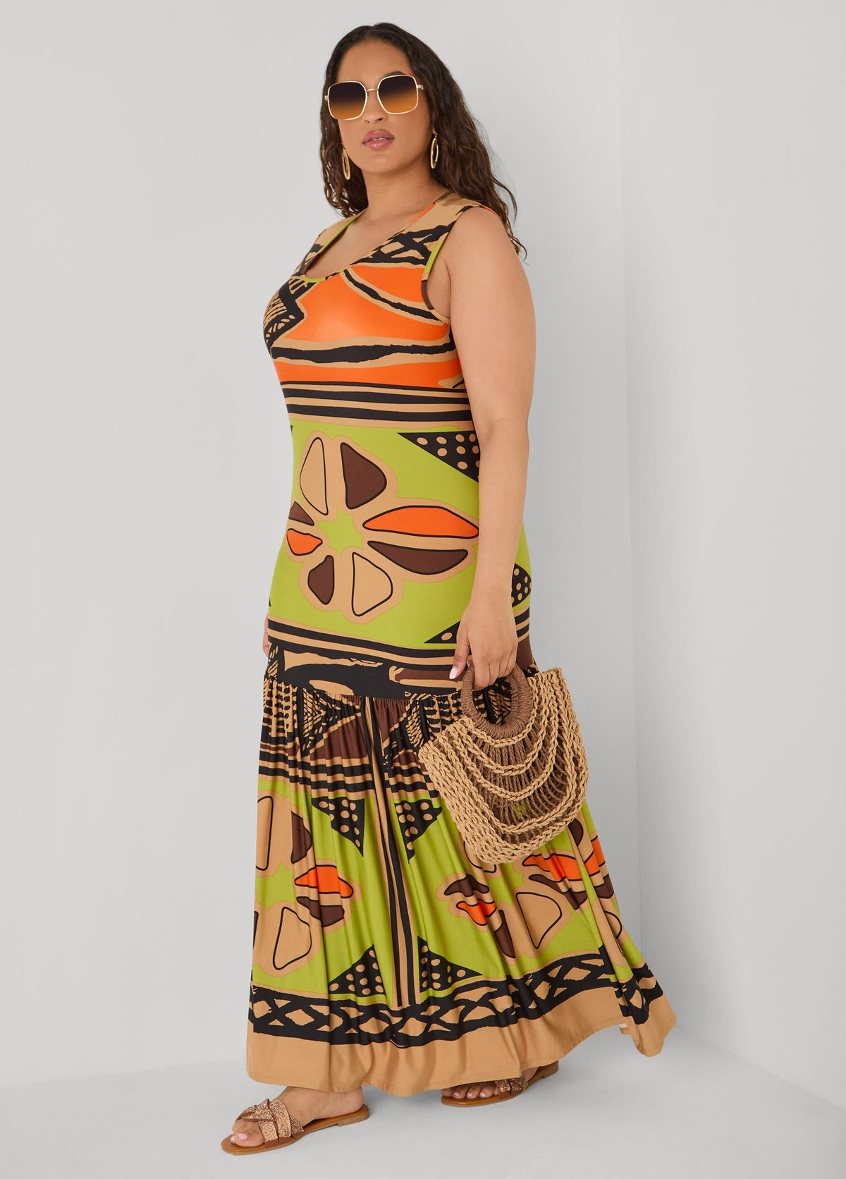 Vestido maxi con volantes y estampado abstracto