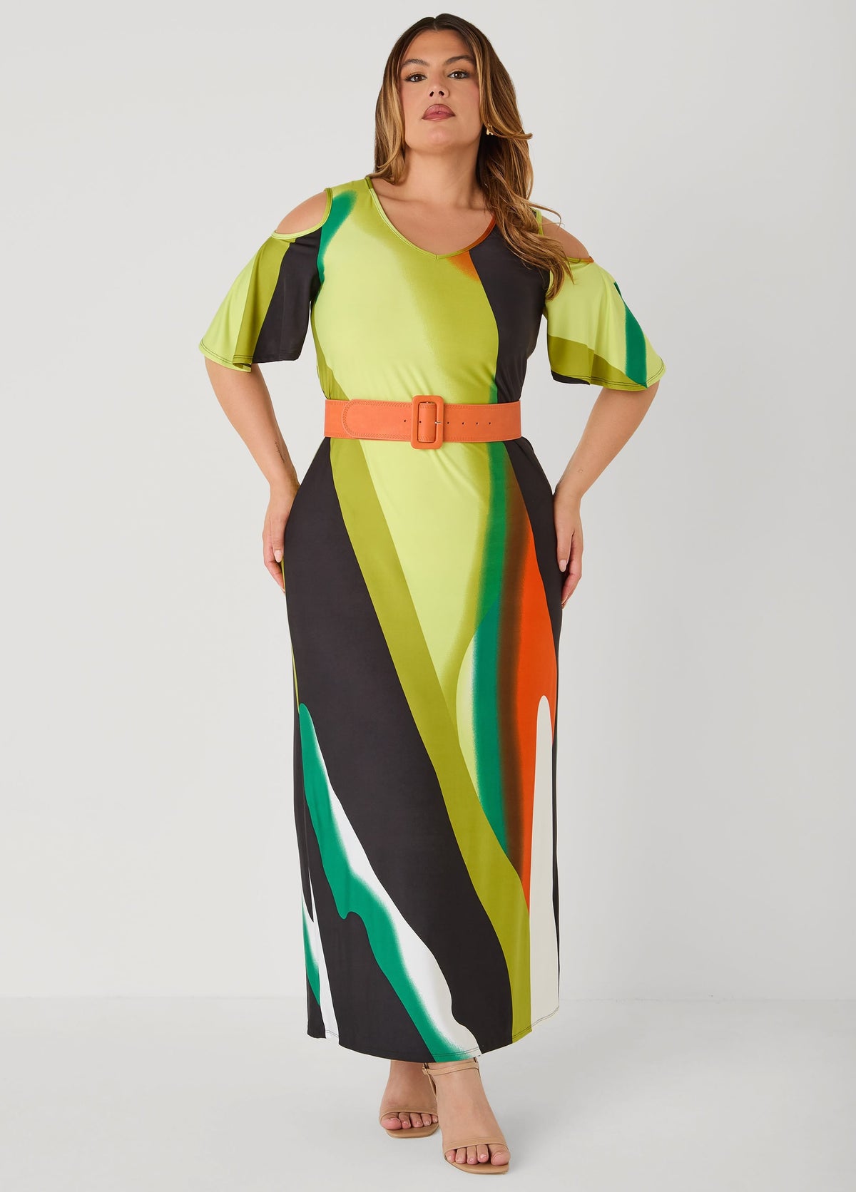 Vestido de acuarela con hombros descubiertos