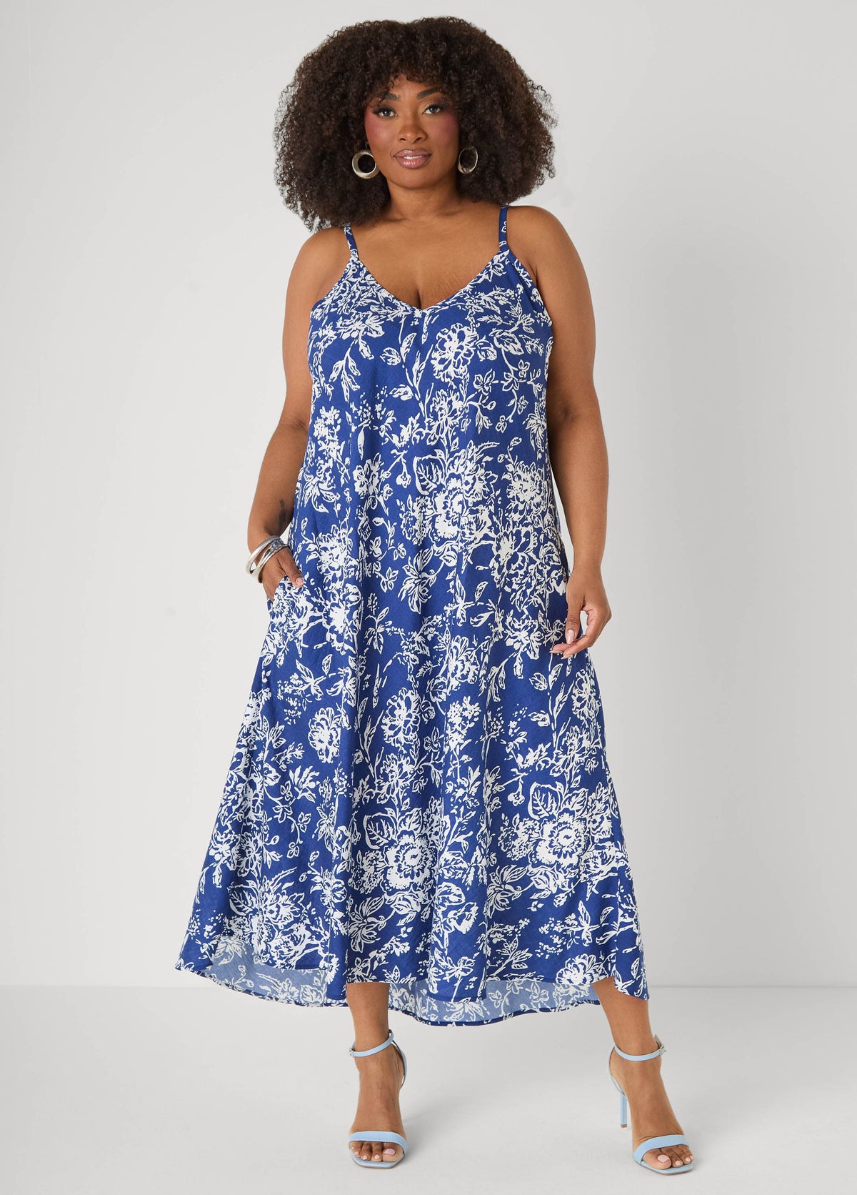 Vestido midaxi floral con escote en V