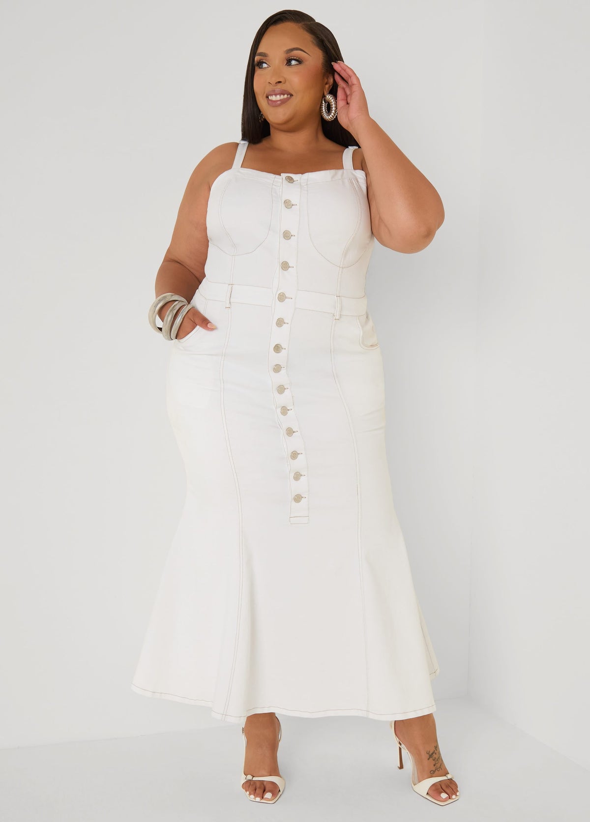 Vestido maxi de denim con escote en corazón para tallas altas