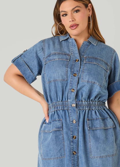 Vestido cargo de denim lavado a piedra