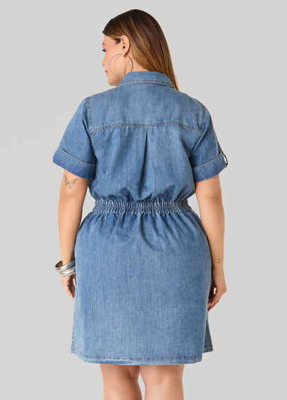 Vestido cargo de denim lavado a piedra