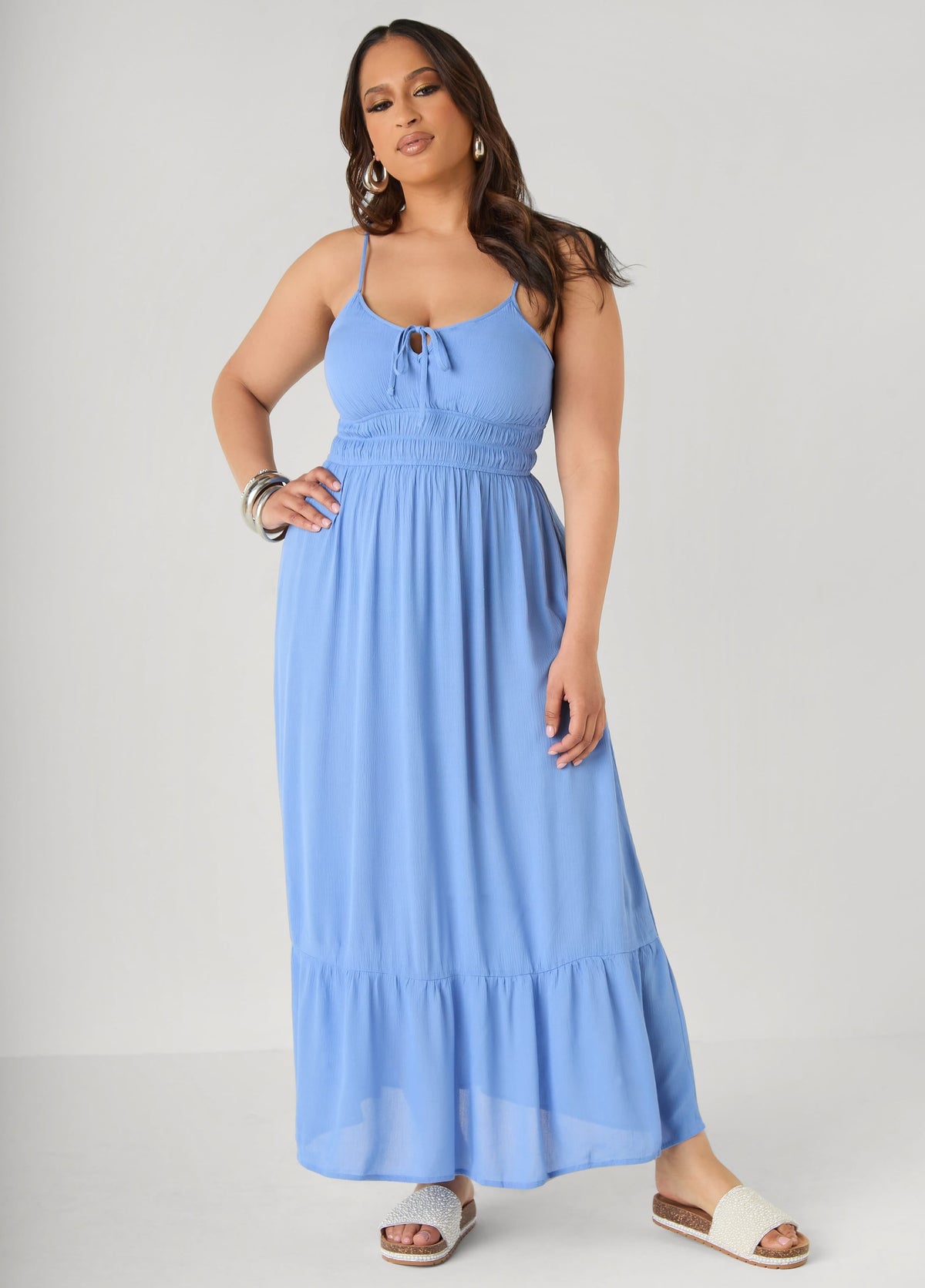 Vestido maxi con fruncido delantero y lazo