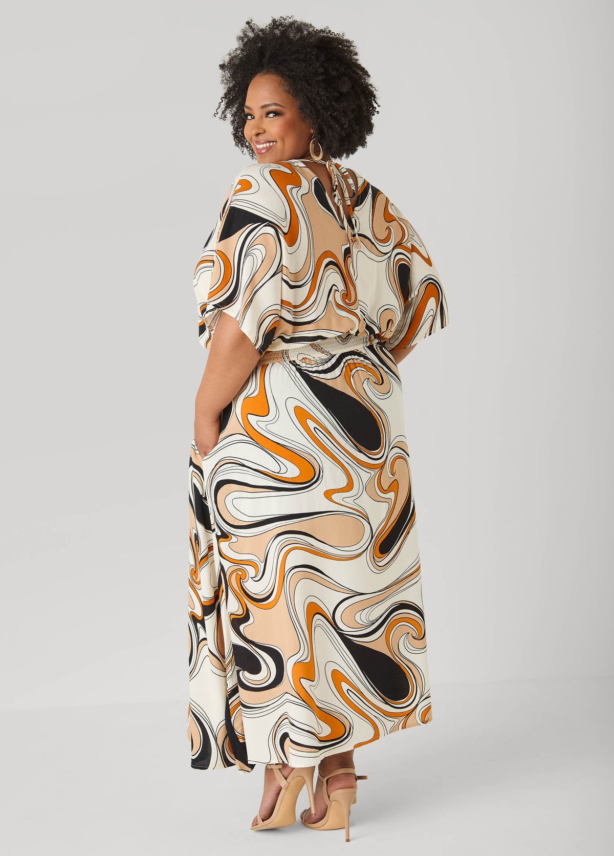 Vestido maxi estampado con espalda atada