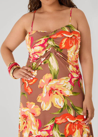 Vestido maxi fruncido con estampado floral