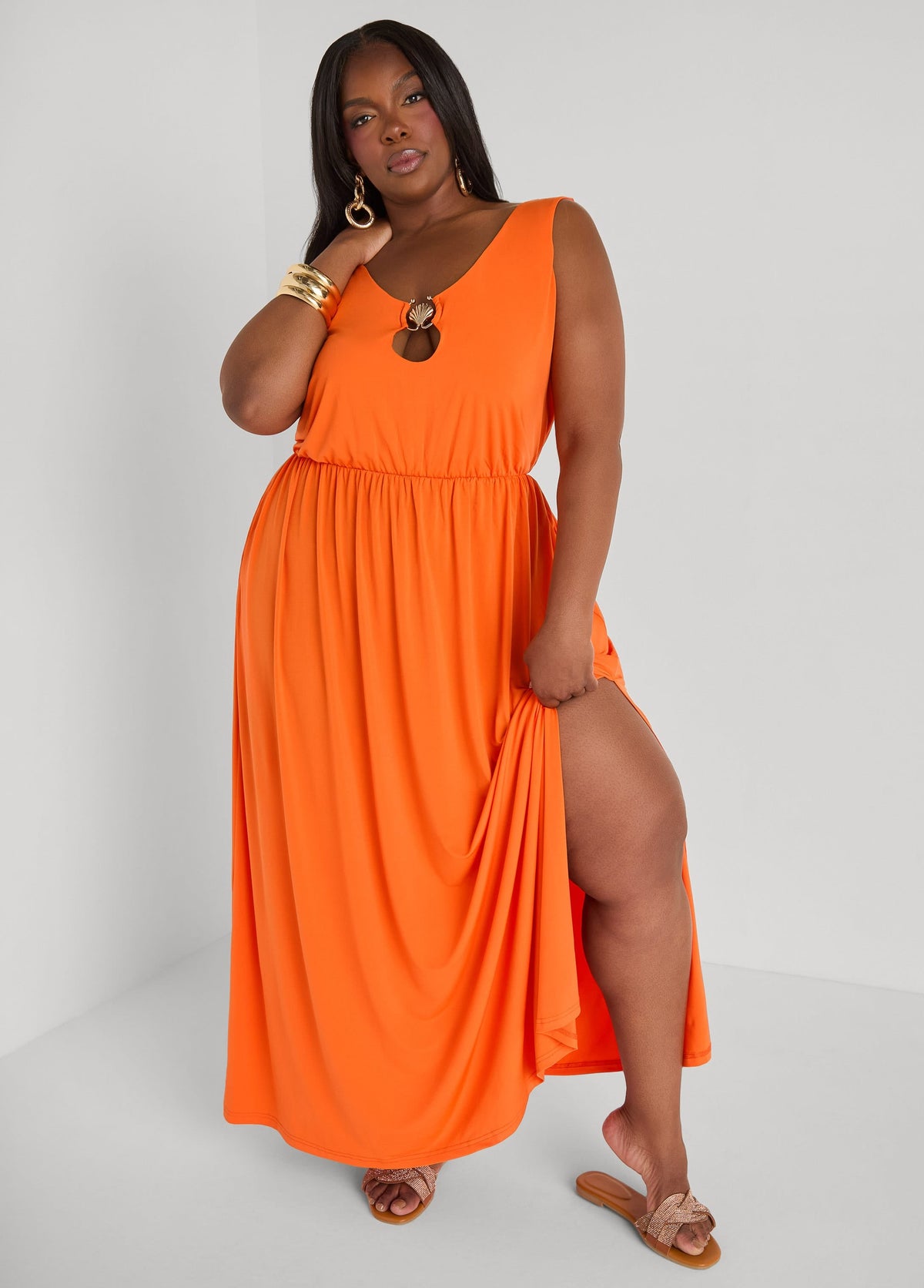 Vestido maxi adornado con conchas